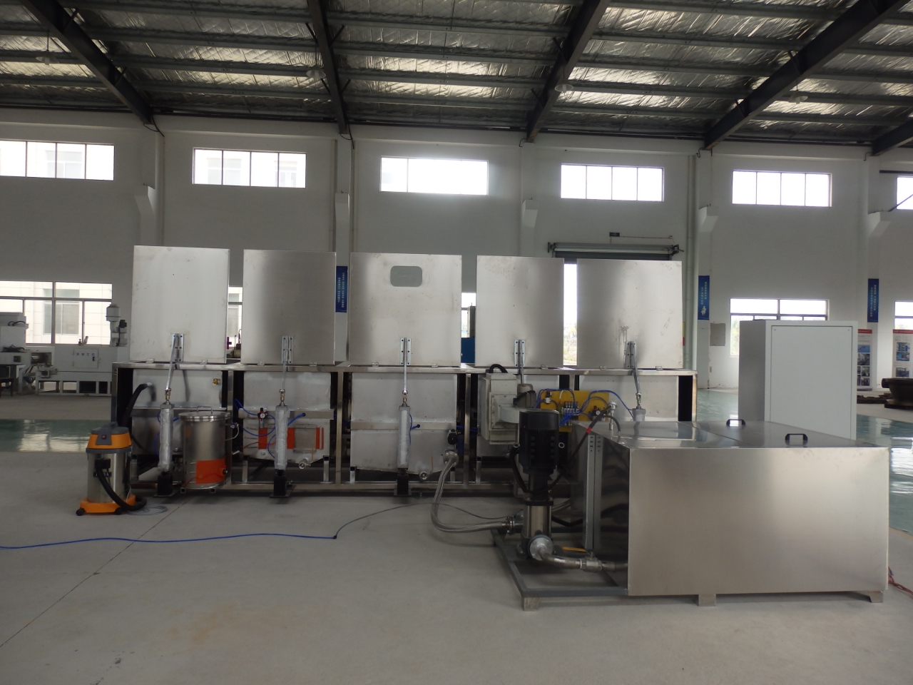 Automatic Fluorescent Penetrant Testing Equipment4