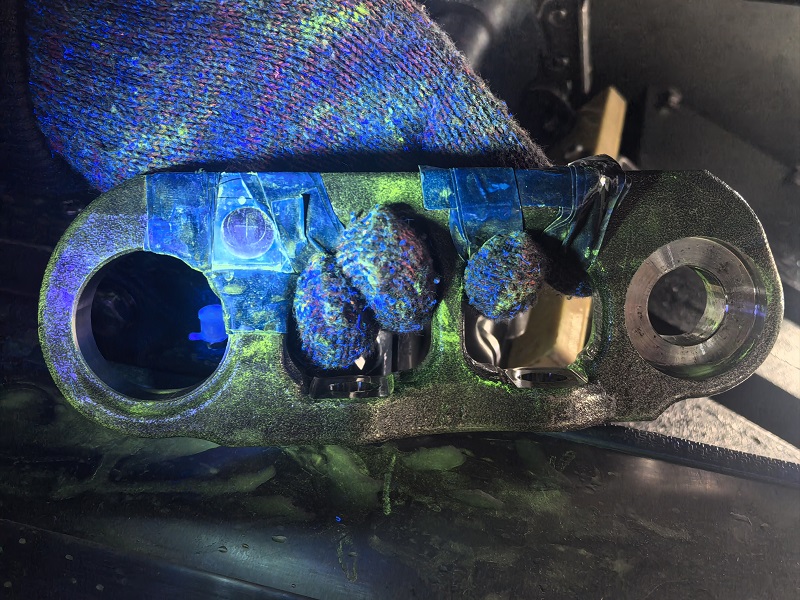 Flaw detection for bulldozer track links